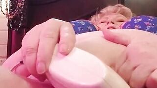 Who Doesn't Like A Little Head ?