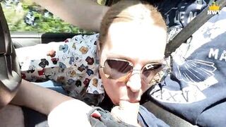 Mature milf forgot to take money from her husband, had to pay the taxi driver with a pussy and a blowjob in the throat