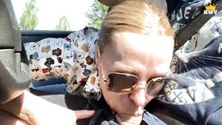 Mature milf forgot to take money from her husband, had to pay the taxi driver with a pussy and a blowjob in the throat