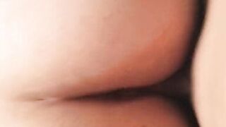 My wife is cleaning without panties to seduce me