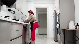 my slut big ass stepmom caught me watching at her ass - 12 image