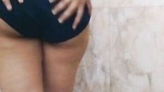 Desi aunty ko patakr aache s chod dala hot indian