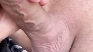 Wanking a stranger in the woods