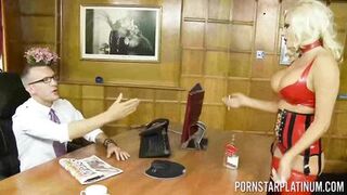 PORNSTARPLATINUM Busty MILF Michelle Thorne Takes Charge
