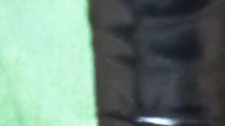 Delia eccitatissima con il mio cazzino e cazzone,in primissimo piano - 9 image